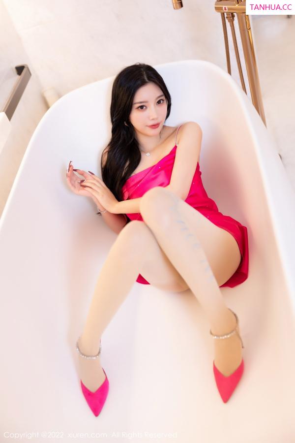 杨晨晨 sugar小甜心CC [XiuRen]高清写真图 2022.12.06 No.5959 杨晨晨Yome 丝袜美臀第64张图片
